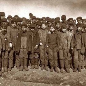 Young coal sorters in Pennsylvania 1911