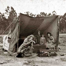 Immigrant women with 7 children, 1936.