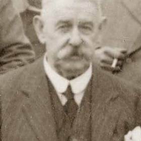 SIR MALCOLM DILLON, SHCC Committee. P/graph c 1939