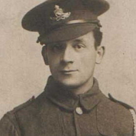 Casualty of 1 st World War Died 1915