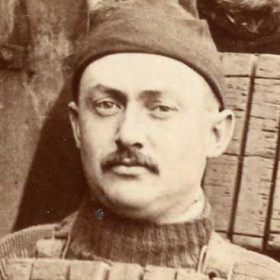 Crewman of the lifeboat "Skynner", photograph 1895.