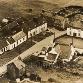 Hawthorn Village, date not known. Stapylton Arms at centre.
