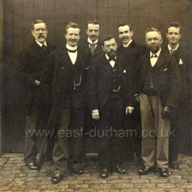 Sunderland Water Board
Collectors at Fawcett St office  1900
Gordon, Crimson?, Tornbohm?, Hall, Grudie?, McNeazie?, Cairns.
