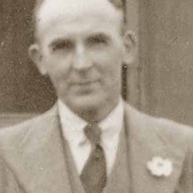 BILLY MAYHEW, SHCC committee. P/graph c 1939