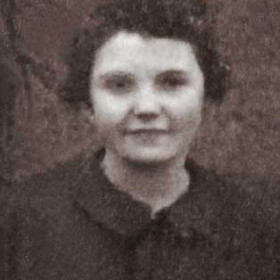 Esther Metcalfe. Photograph- Seaton Village School c1924