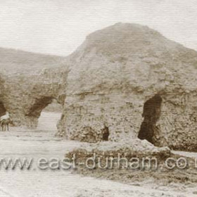Blackhall Rocks 1900