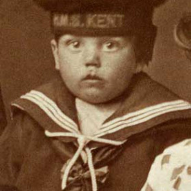 Robert Wallace b 1913. Son of Simpson Longstaff Wallace. Photo c1916