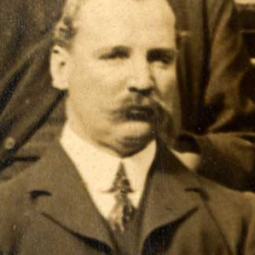 SEYMOUR WOOD, Coll Manager. P/graph from Ambulance class Dawdon Col c1924?