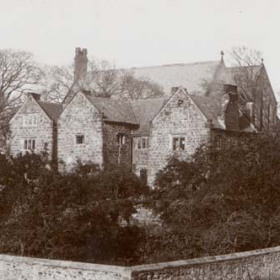 The Old Hall Washington, built on the site of residence of George Washington's predecessors 1183-1400. Detail from previous picture.