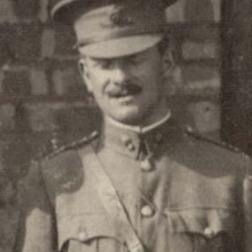 Lt K YEAMAN  Volunteers  c 1911.