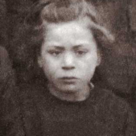 Nellie Dow. Photograph- Seaton Village School c1924