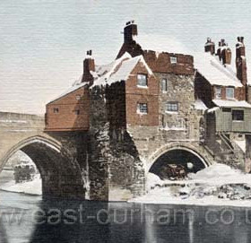 Elvet Bridge in 1904.