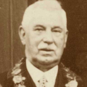 Possibly Robson John Laidler. Bottlemaker, RAOB member photograph 1920