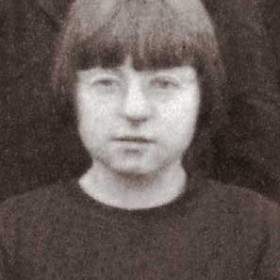 Gladys Parker. Photograph- Seaton Village School c1924