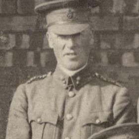 Lt H PEELE  Volunteers  1911.