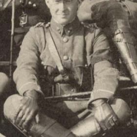 Lt B ROBSON   Volunteers  1911.